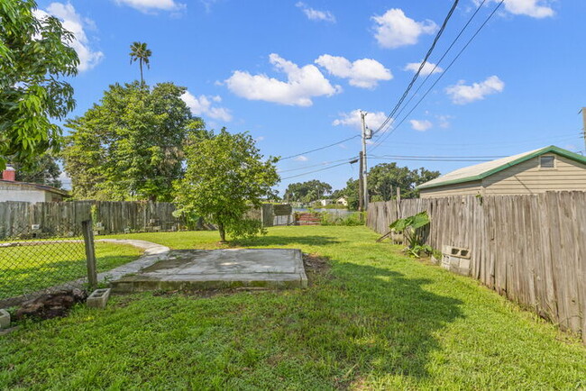 Building Photo - Beautiful Home For Rent in Winston Heights!