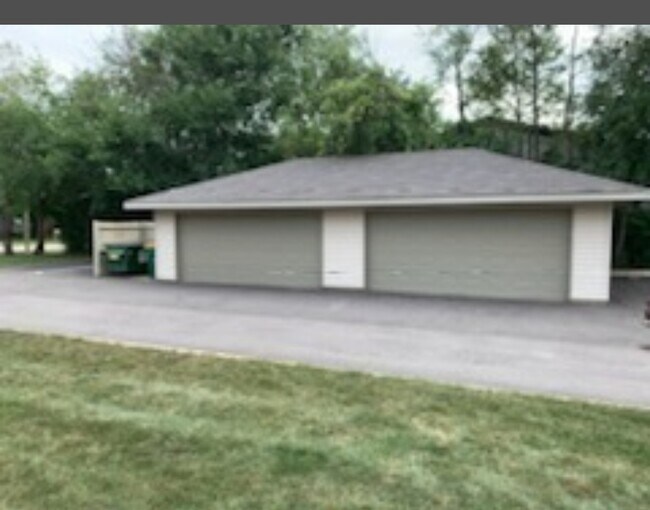 Primary Photo - 500 Westwood Ct