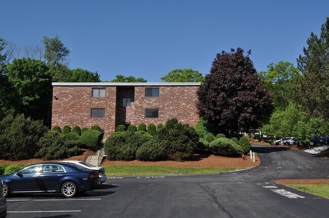 Building Photo - 65 Milliken Ave