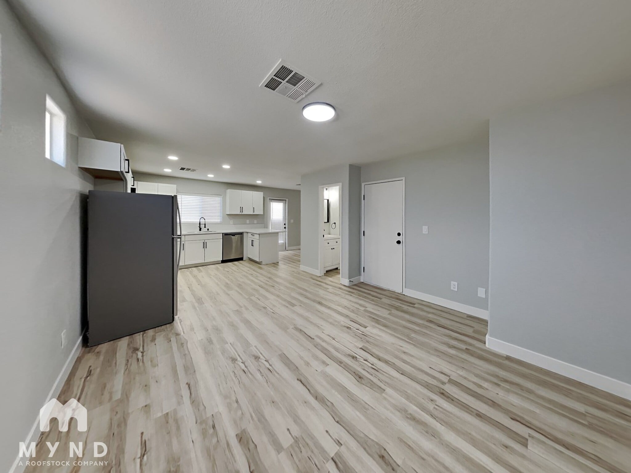 Building Photo - 2280 Platinum Band St