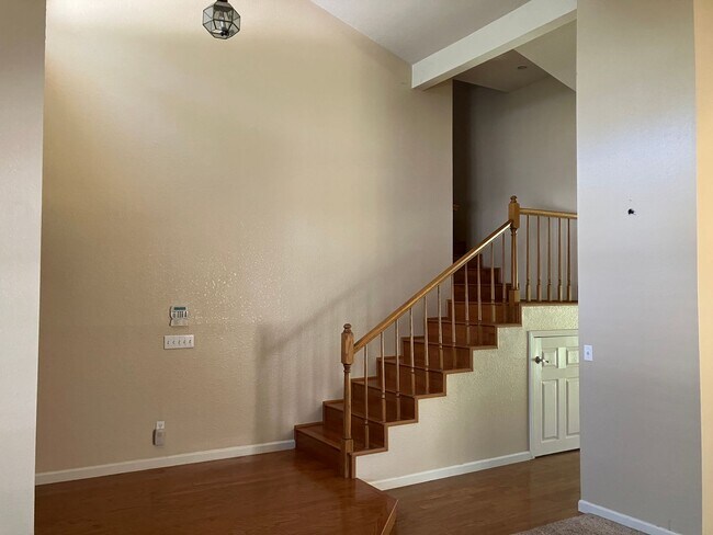 Building Photo - 1717 Whippoorwill Ct