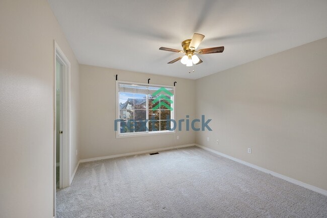 Building Photo - 4 Bed, 2.5 Bath | Spacious 2,460 Sq. Ft. Sammamish Home in a Top-Tier School District with Parks ...
