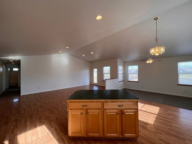 Building Photo - 3-bedroom Home in Desert Lakes Subdivision, Fernley