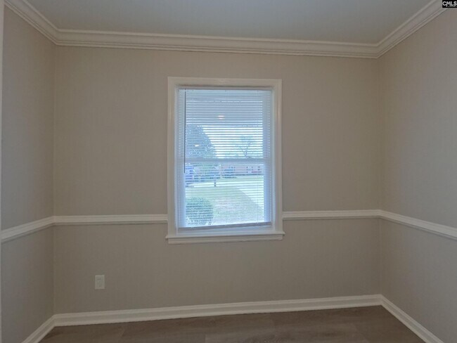 Building Photo - 3959 Notre Dame Pass