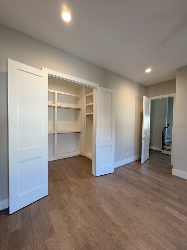 Building Photo - 1611 Parker St