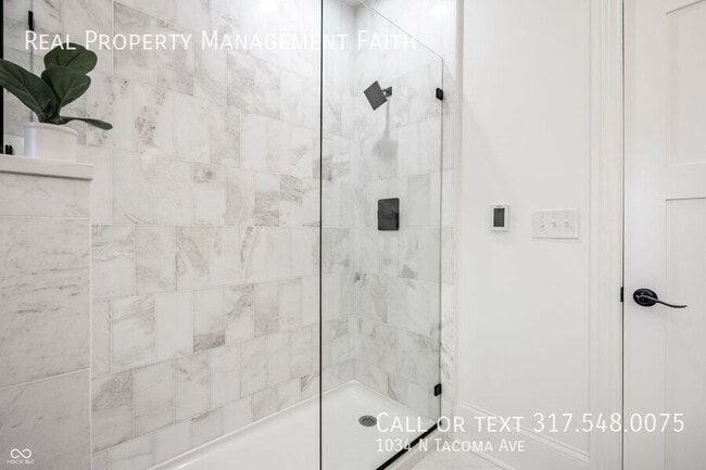 Building Photo - 1034 N Tacoma Ave