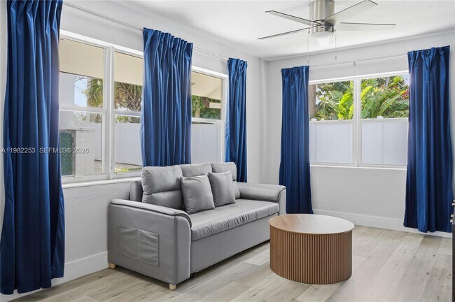 Building Photo - 1301 NE 16th Terrace