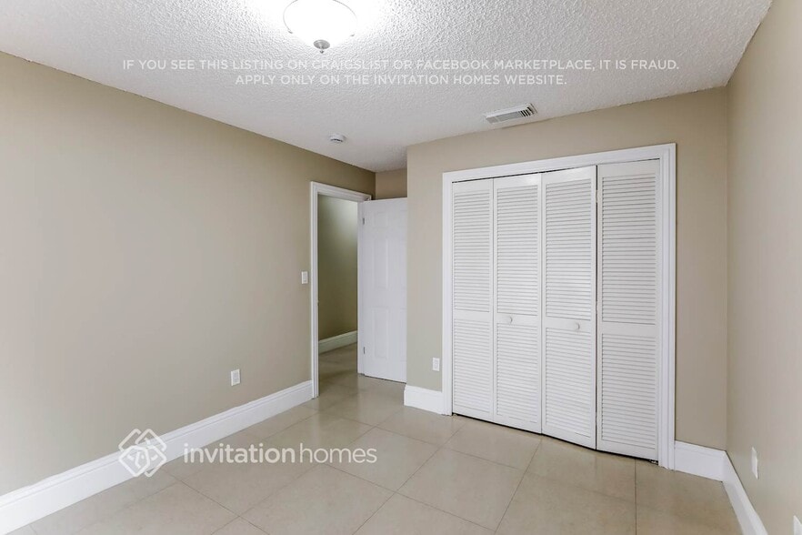 Building Photo - 15052 SW 63rd Ter