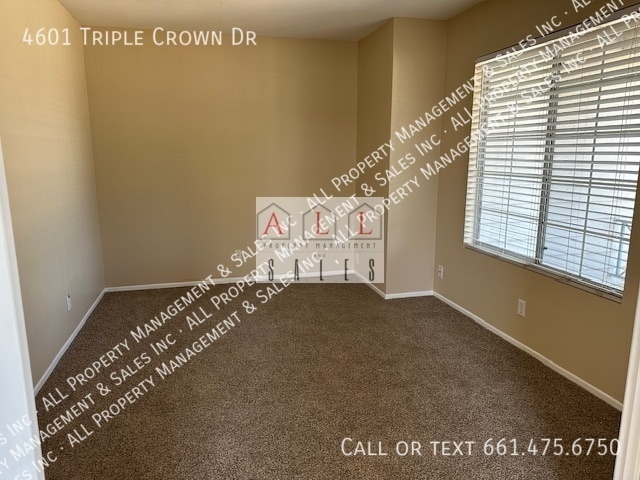 Building Photo - 4601 Triple Crown Dr