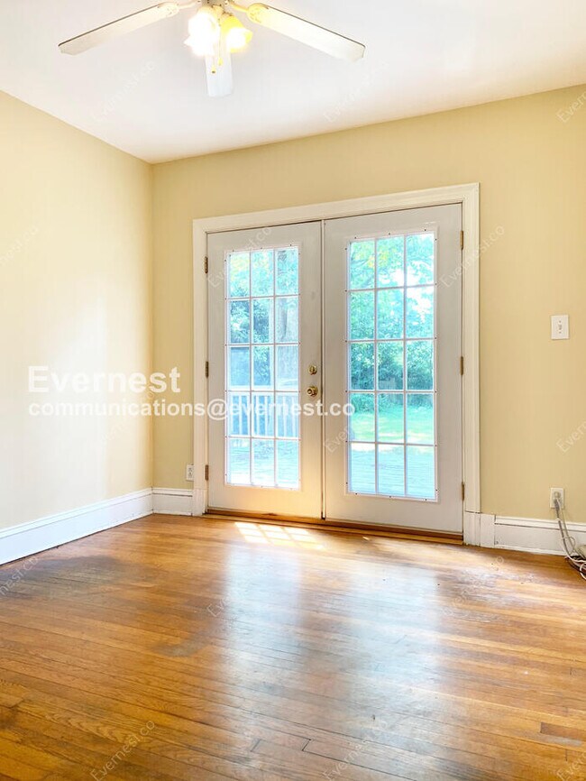 Building Photo - 2709 Lafayette Ave