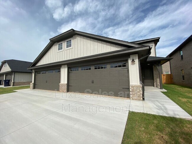 Building Photo - 12010 Rhya Ln