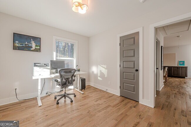 Building Photo - 1953 Beecher Rd SW