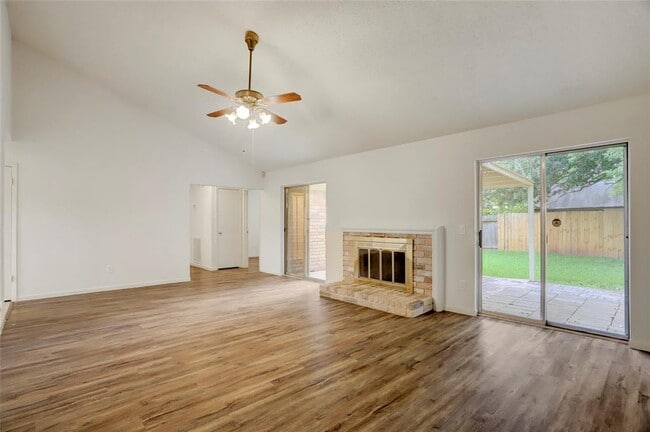 Building Photo - 3406 E Heatherock Cir
