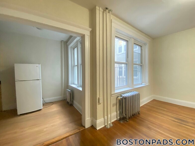 Building Photo - 1167 Boylston St