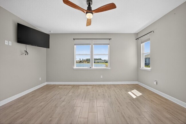 Building Photo - 85614 Fall River Pkwy