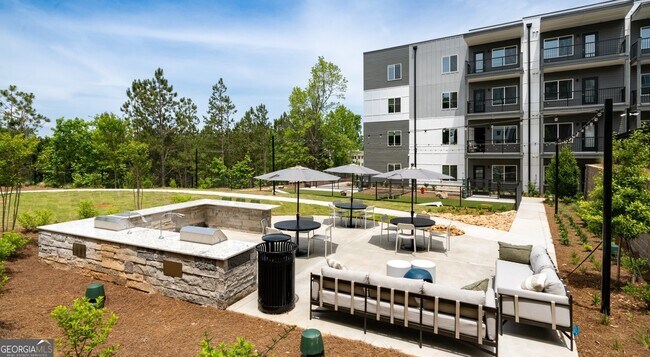 Building Photo - 6000 Ava Ave