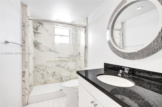 Building Photo - 1775 Washington Ave