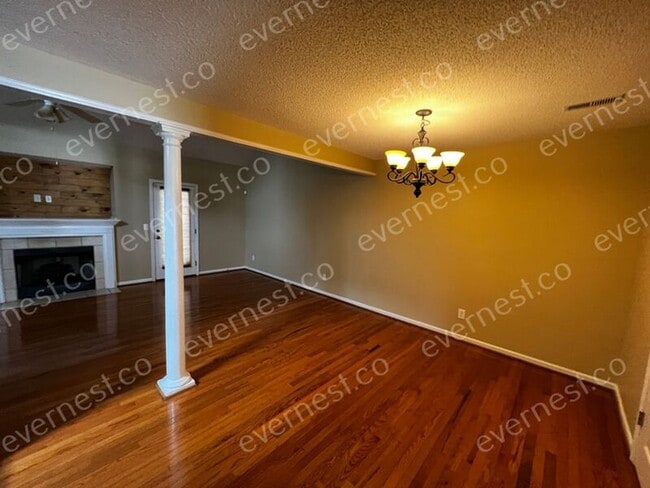 Building Photo - 5212 Falling Creek Ln