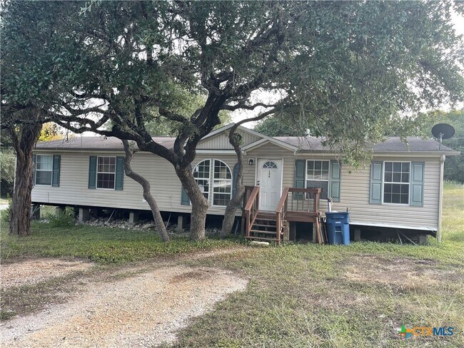 Building Photo - 136 Sonnyland Dr