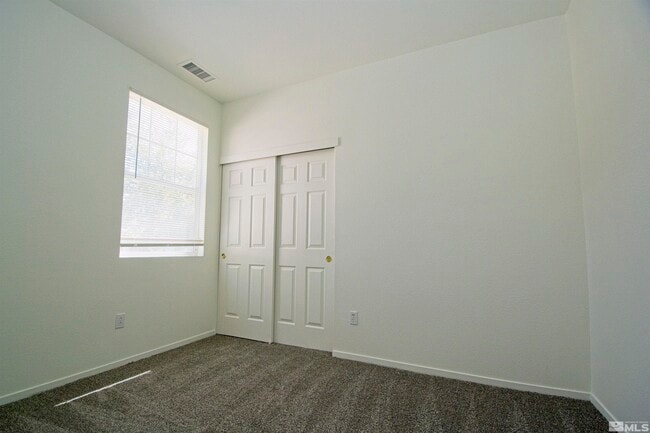 Building Photo - 1167 Tule Dr