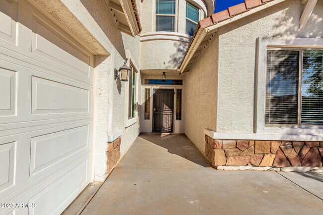 Building Photo - 3047 S 257th Ave