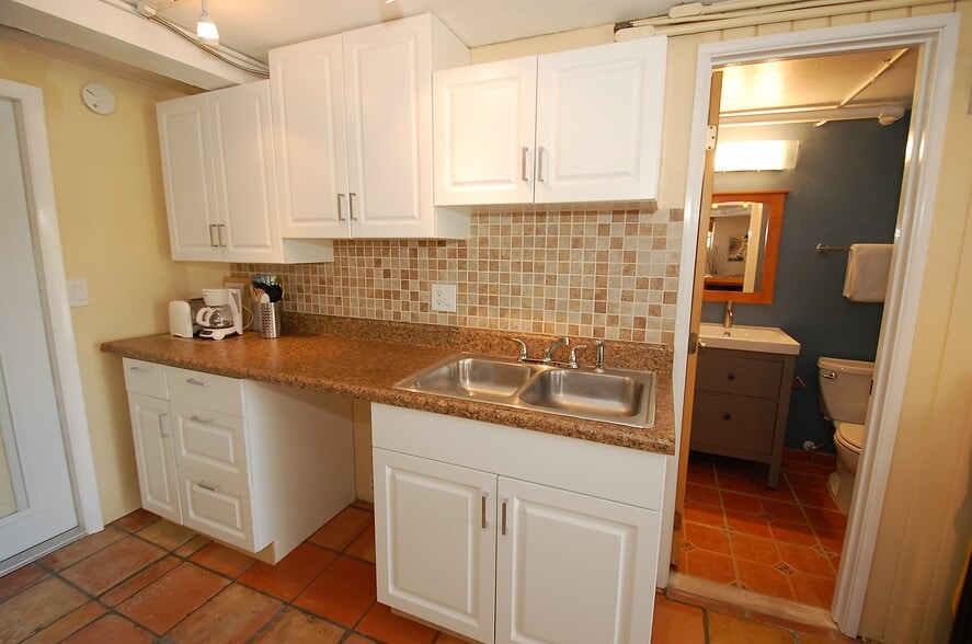 Building Photo - 27441 W Indies Dr