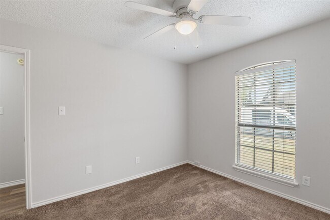 Building Photo - Welcome to this stunningly updated, three-bedroom, two-bath home located in the desirable Valley ...