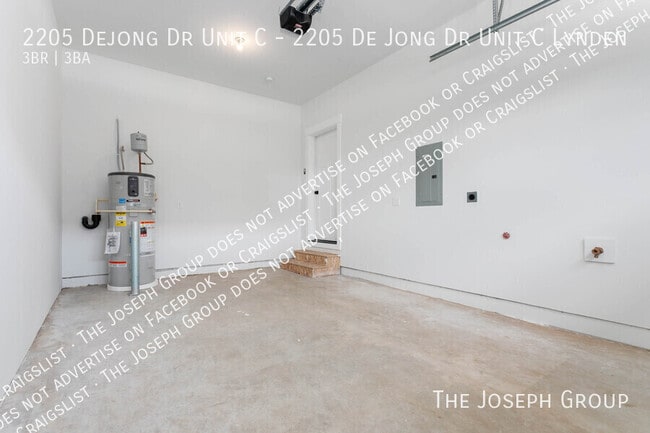 Building Photo - 2205 Dejong Dr Unit C