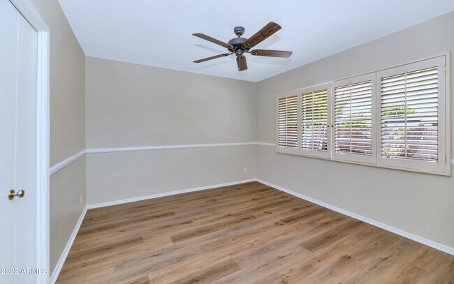 Building Photo - 2309 N 83rd Pl