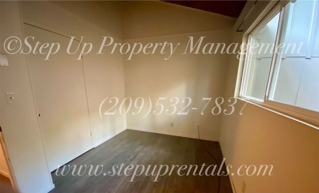 Building Photo - 22101 Crystal Falls Dr