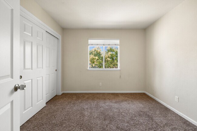 Building Photo - 1451 Lorimer Way