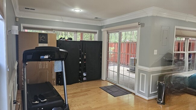 Building Photo - 7334 Hampton Manor Pl