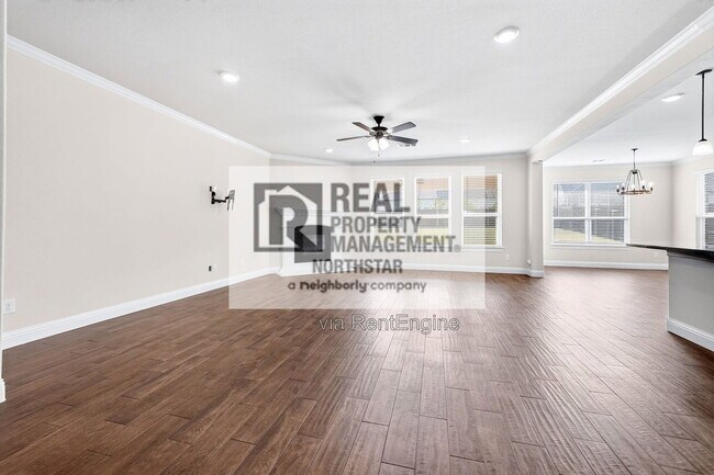Building Photo - 4027 Quincy St