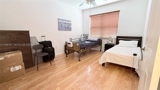 Building Photo - 8900 NW 107 Ct