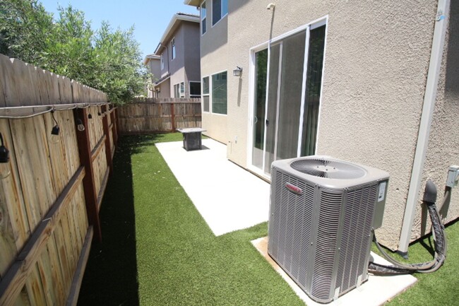 Building Photo - 3732 Graystoke Way