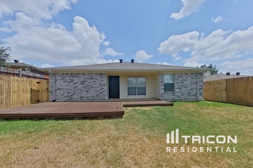 Building Photo - 6429 Riverwater Trail