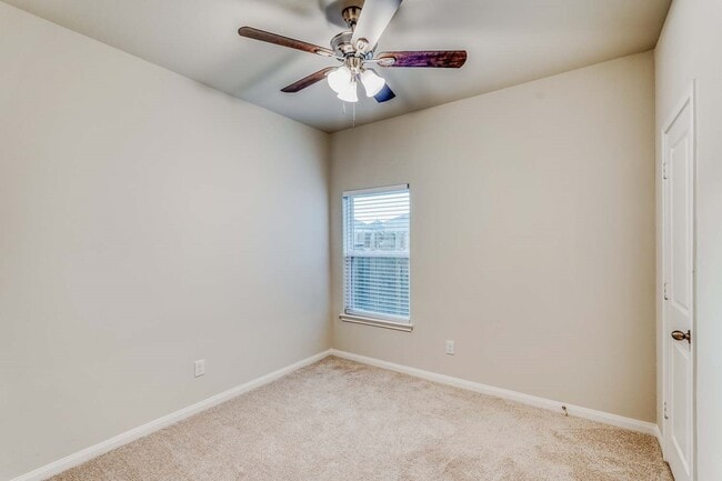 Building Photo - 8204 Burnt Orchid Dr