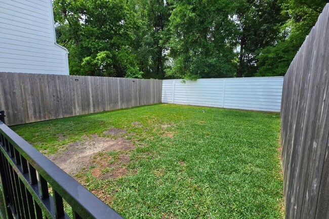 Building Photo - 5342 Donovan Gdns Ln