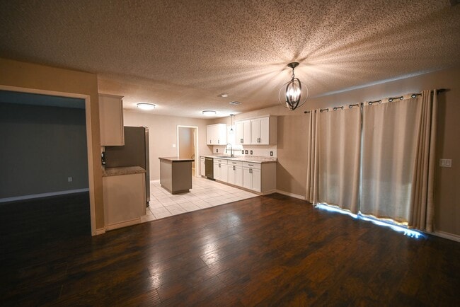 Building Photo - 103 Boca Vista