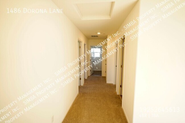 Building Photo - 1486 Dorona Ln