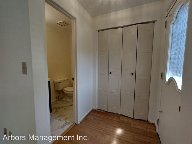 Building Photo - 3 br, 2 bath House - 7392 Beacon Hill Drive