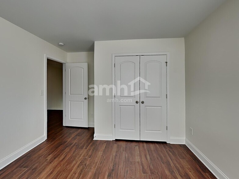 Building Photo - 1018 Forest Way Ct