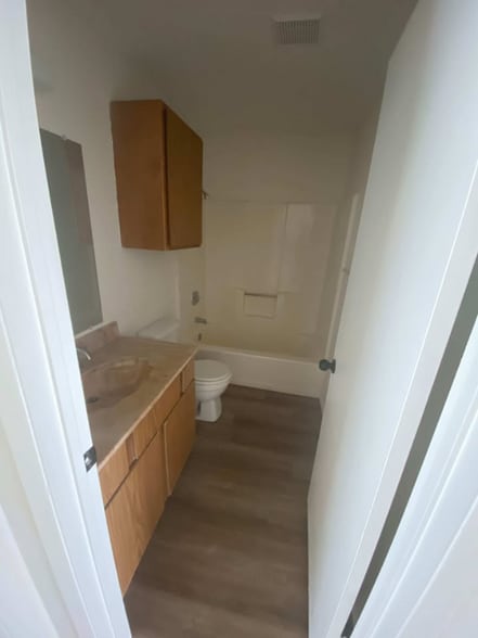 Building Photo - 119 Circle Ct