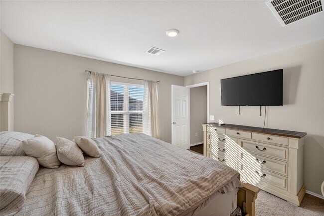 Building Photo - 7918 Globe Thistle Ln