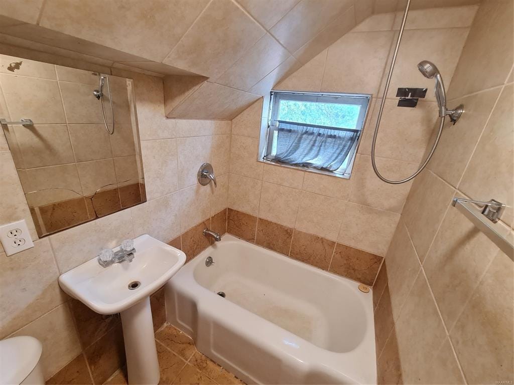 Building Photo - 2305 Yancey Ave