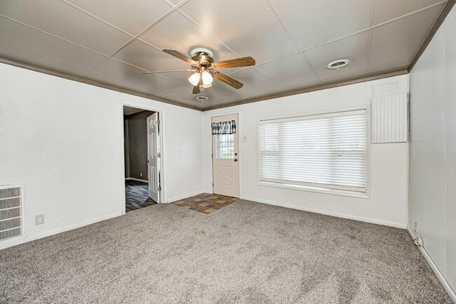 Building Photo - 3734 Forest Terrace