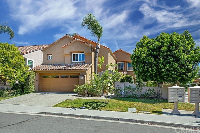 Building Photo - 23 Las Cruces