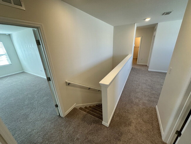 Building Photo - 4186 Looking Glass Pl