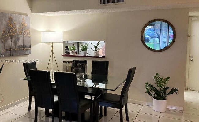 Building Photo - 8035 SW 107th Ave