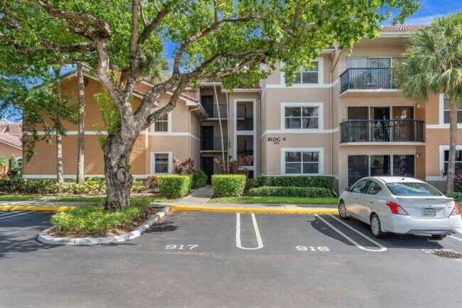 Building Photo - 8851 Wiles Rd